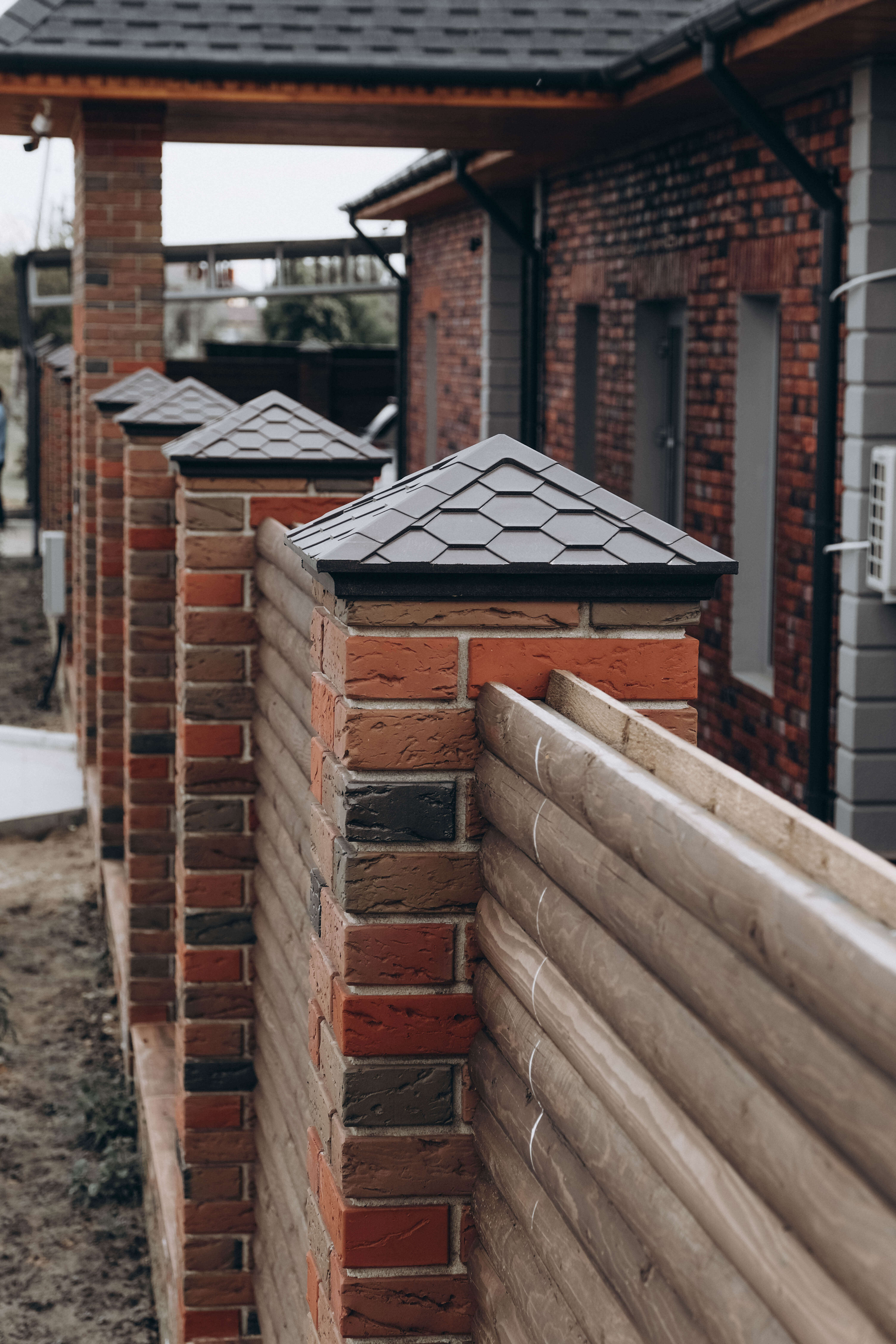 Колпак Zking Эверест Коричневый на столб 1.5х1.5 кирпича (390х390мм) в Дербенте фото